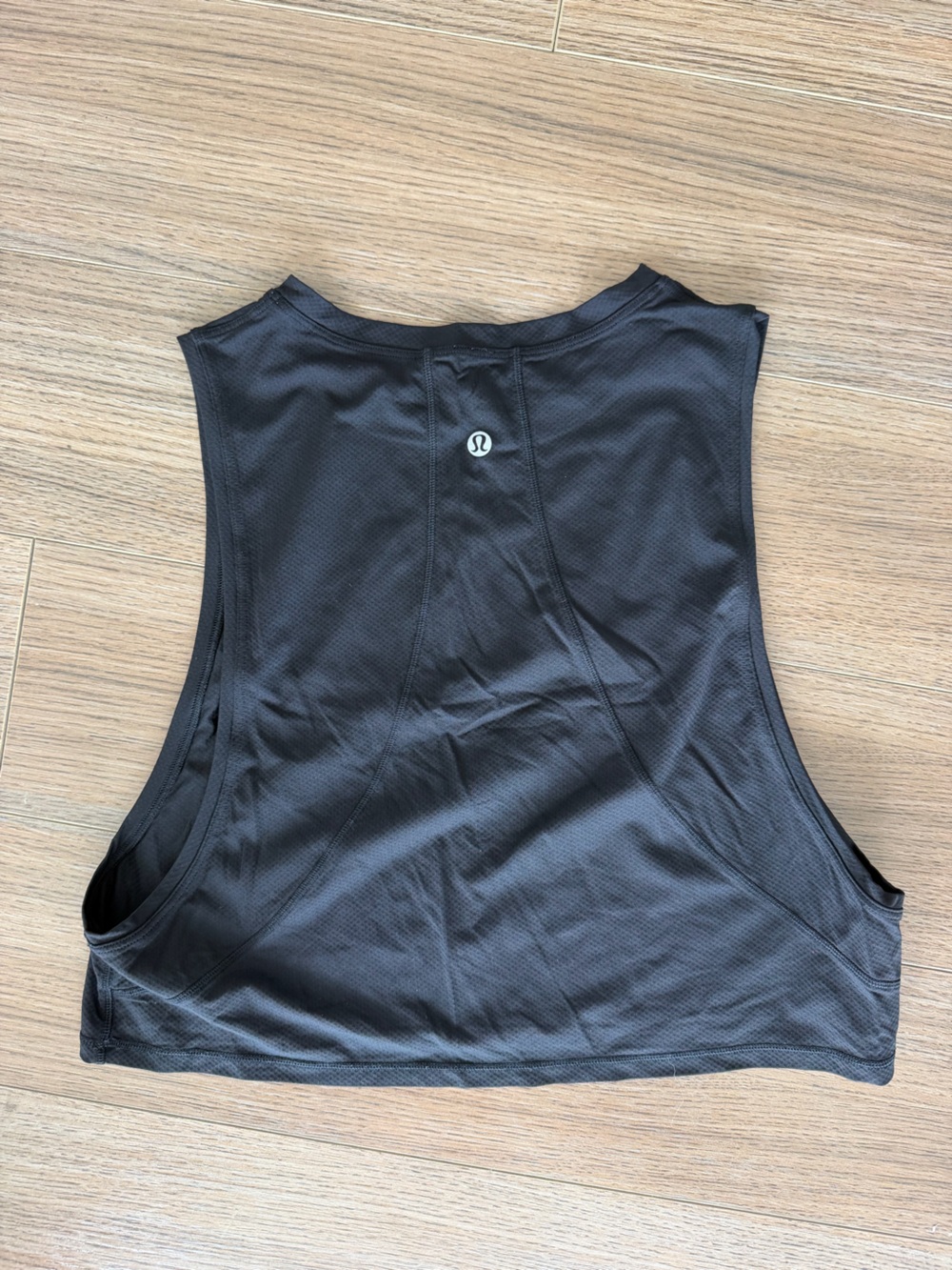 lululemon Women’s Black Racerback Cropped Tank